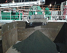 冠能高速立式鉆屑甩干機(jī)處理水基鉆屑現(xiàn)場視頻